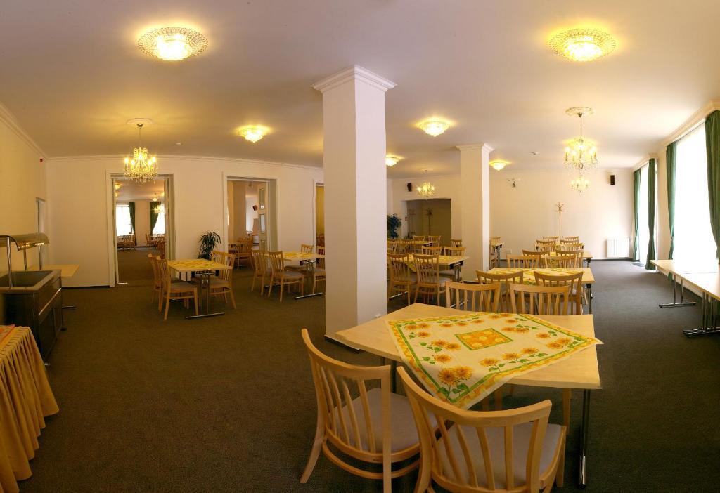 Zamecky Hotel Lednice Εξωτερικό φωτογραφία