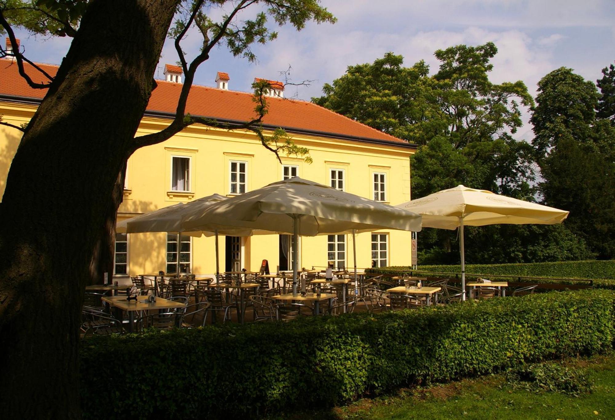 Zamecky Hotel Lednice Εξωτερικό φωτογραφία